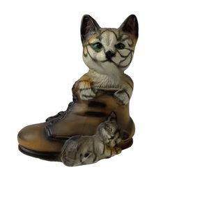 Cat in Boot Kitten Below Otagiri Brown Porcelain 6” By OMC Taiwan Vintage decor